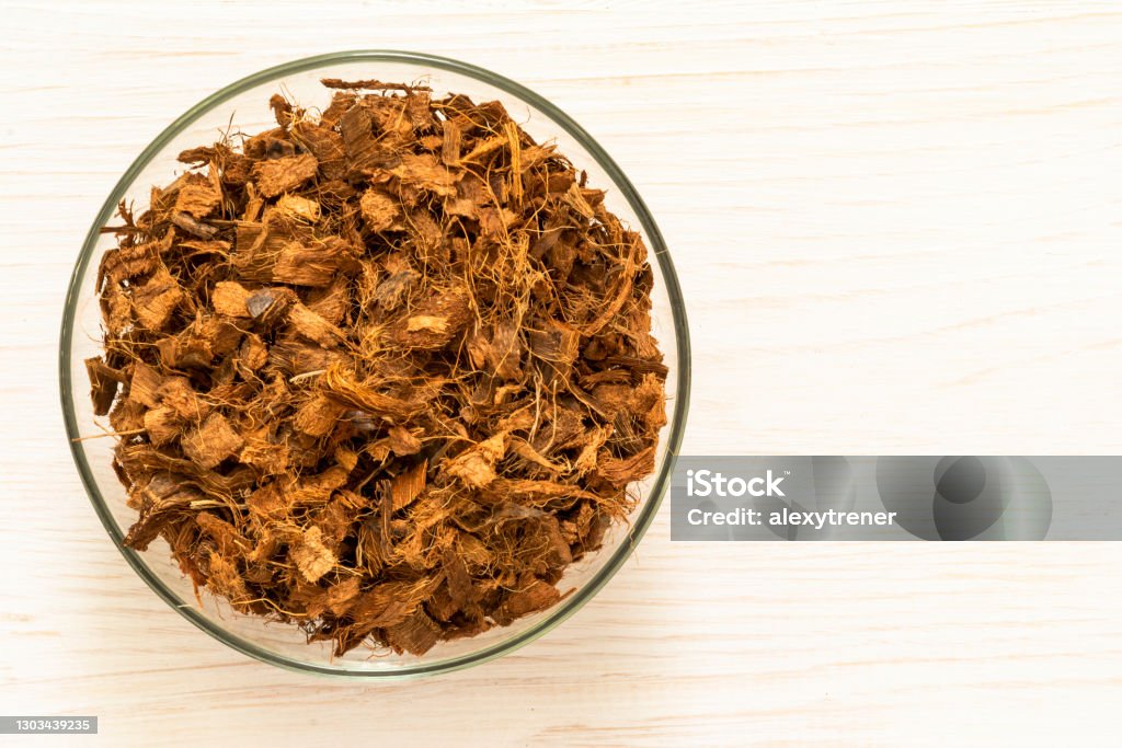 Coco Husk Chips 300 Gms| Natural Planting Medium | Eco-Friendly Gardening Solution